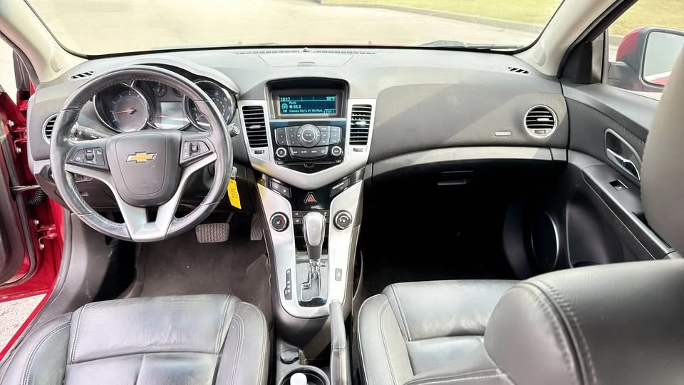 2011 Chevrolet Cruze - Image 10 of 18