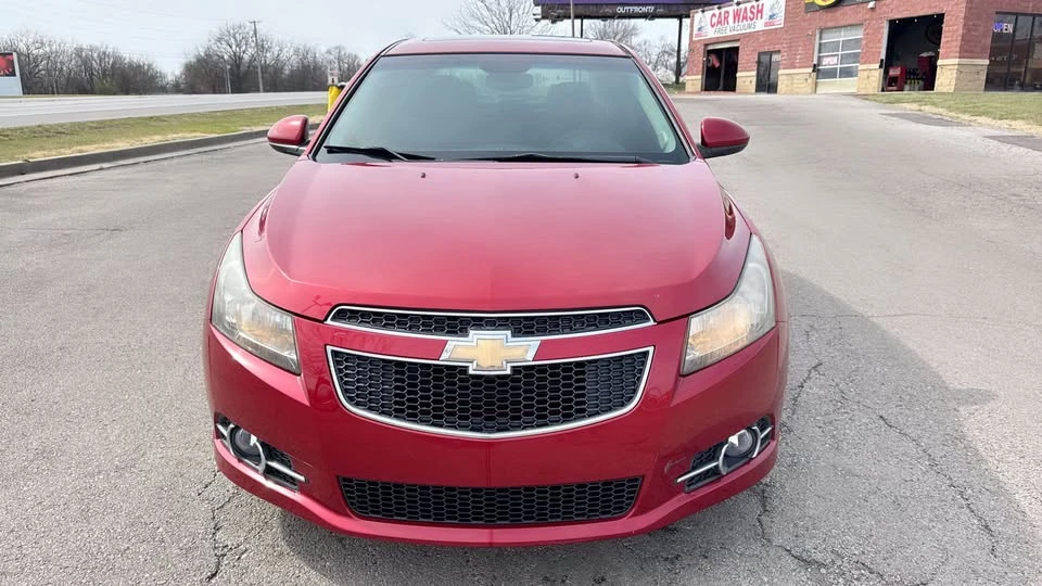 2011 Chevrolet Cruze - Image 2 of 18