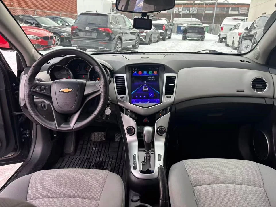 2011 Chevrolet Cruze - Image 7 of 12