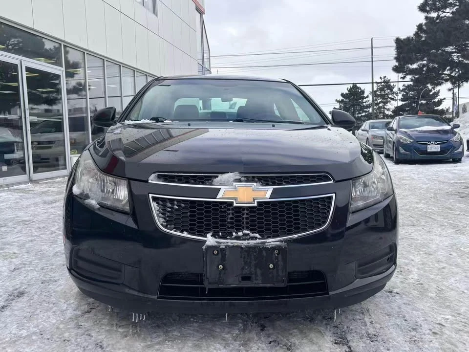 2011 Chevrolet Cruze - Image 2 of 12