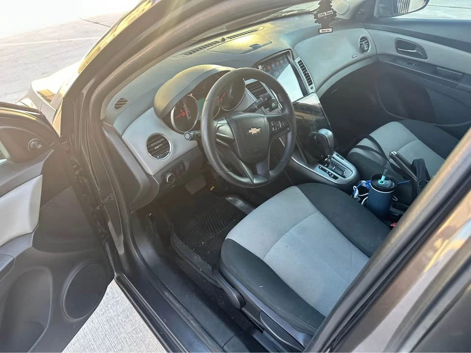 2011 Chevrolet Cruze - Image 10 of 12