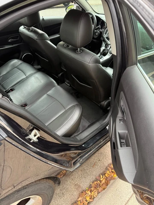2011 Chevrolet Cruze - Image 11 of 14