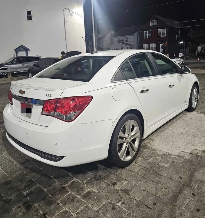 2011 Chevrolet Cruze - Image 3 of 8
