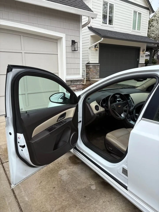 2011 Chevrolet Cruze - Image 18 of 18