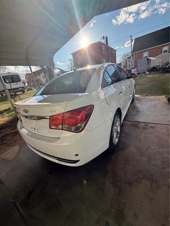 2011 Chevrolet Cruze - Image 4 of 4