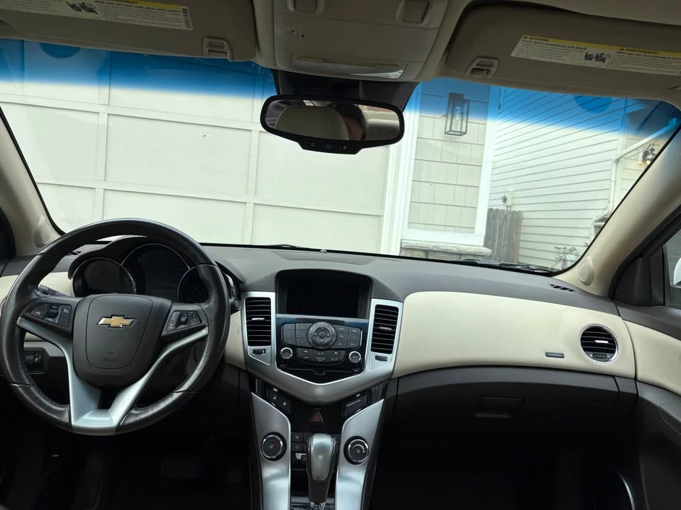 2011 Chevrolet Cruze - Image 10 of 18