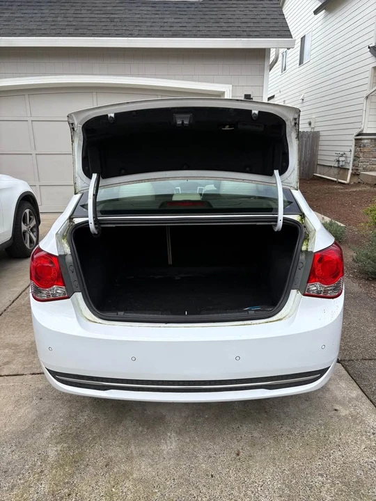 2011 Chevrolet Cruze - Image 8 of 18