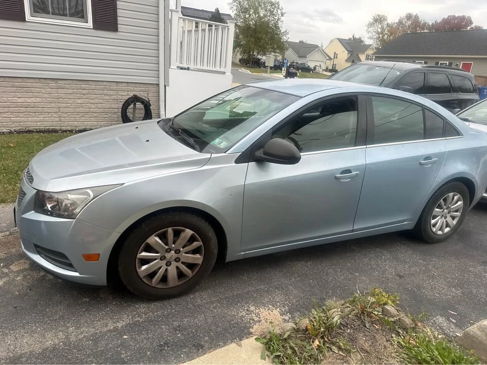 2011 Chevrolet Cruze - Image 3 of 5