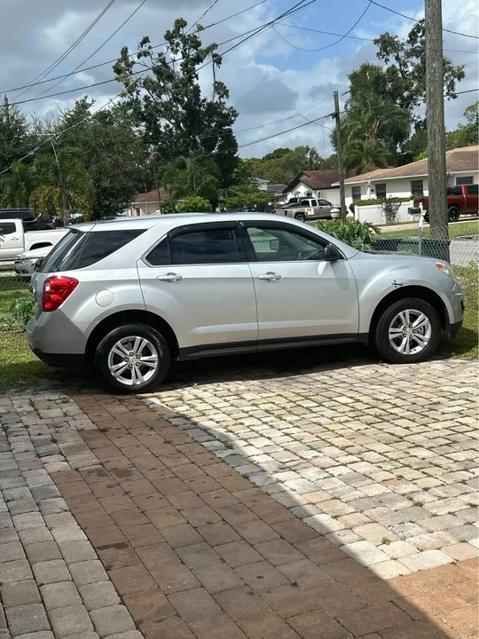 2011 Chevrolet Equinox - Image 2 of 5