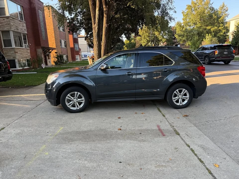2011 Chevrolet Equinox - Image 2 of 13