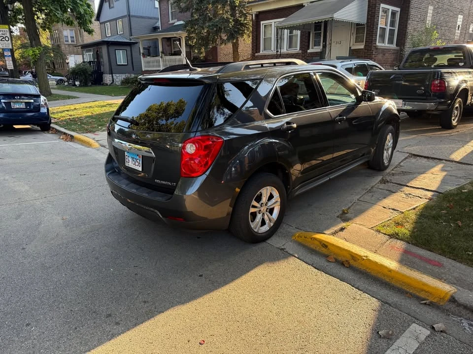 2011 Chevrolet Equinox - Image 4 of 13
