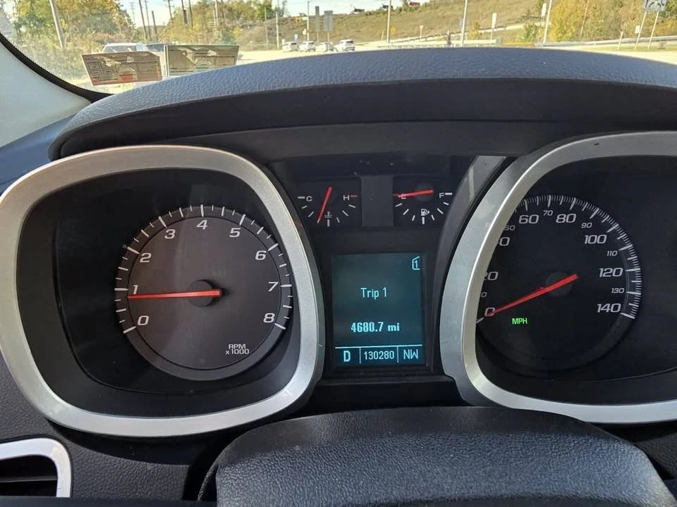 2011 Chevrolet Equinox - Image 11 of 12