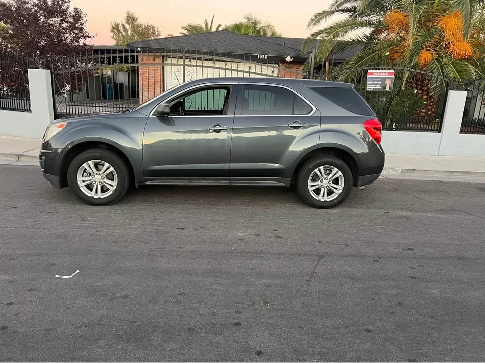 2011 Chevrolet Equinox - Image 4 of 10
