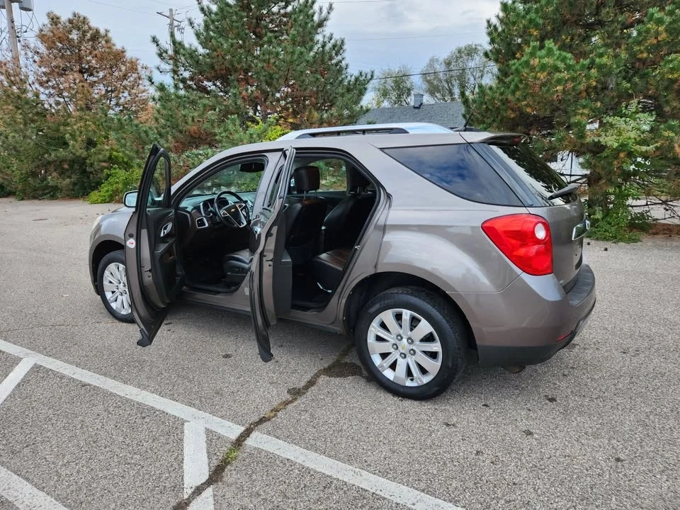 2011 Chevrolet Equinox - Image 8 of 19