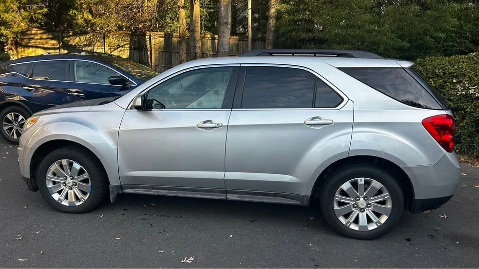 2011 Chevrolet Equinox - Image 2 of 6