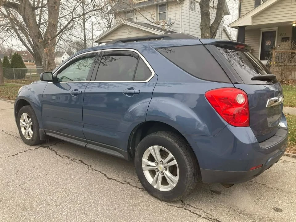 2011 Chevrolet Equinox - Image 4 of 9