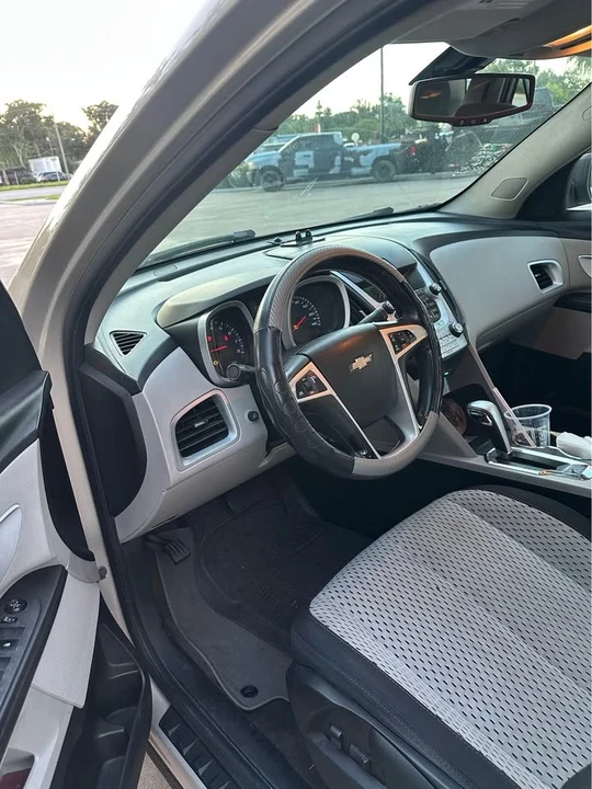 2011 Chevrolet Equinox - Image 6 of 6