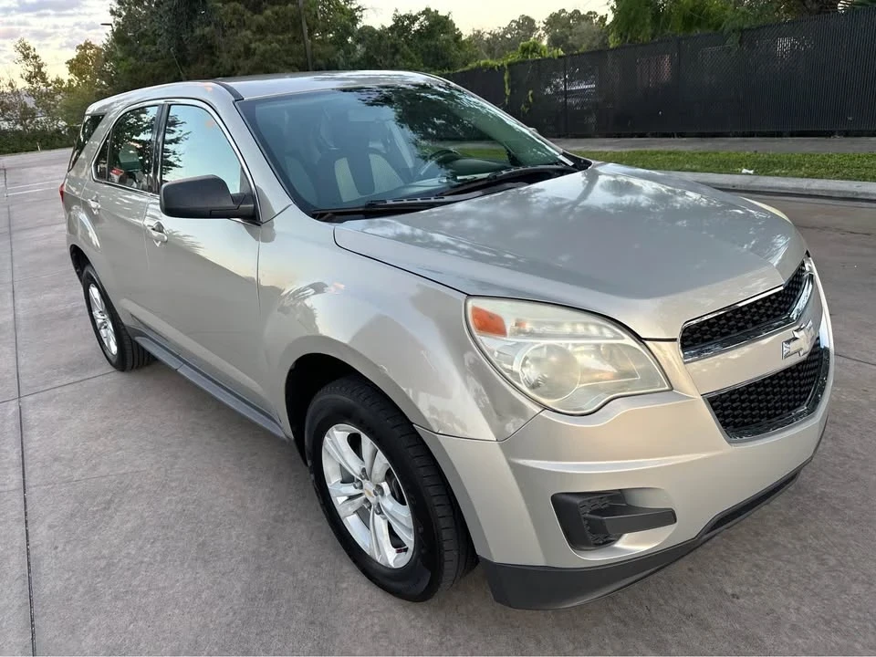 2011 Chevrolet Equinox - Image 2 of 6