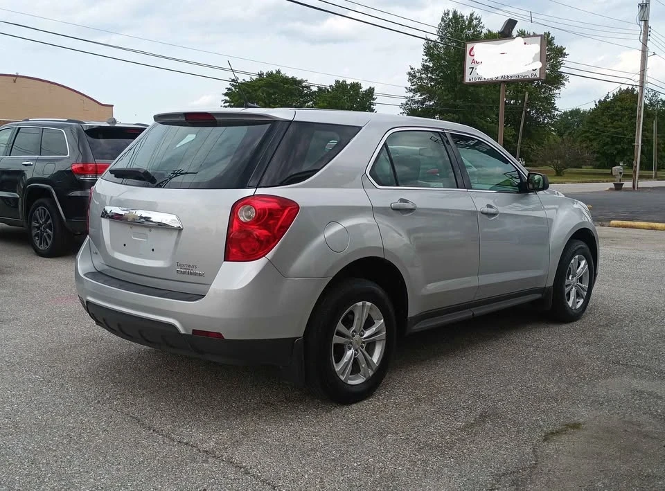 2011 Chevrolet Equinox - Image 3 of 8