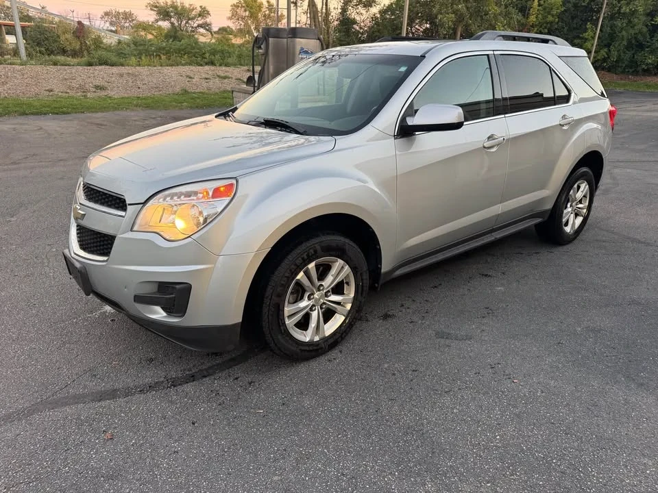 2011 Chevrolet Equinox - Image 2 of 20