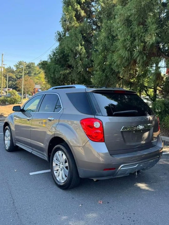 2011 Chevrolet Equinox - Image 2 of 5