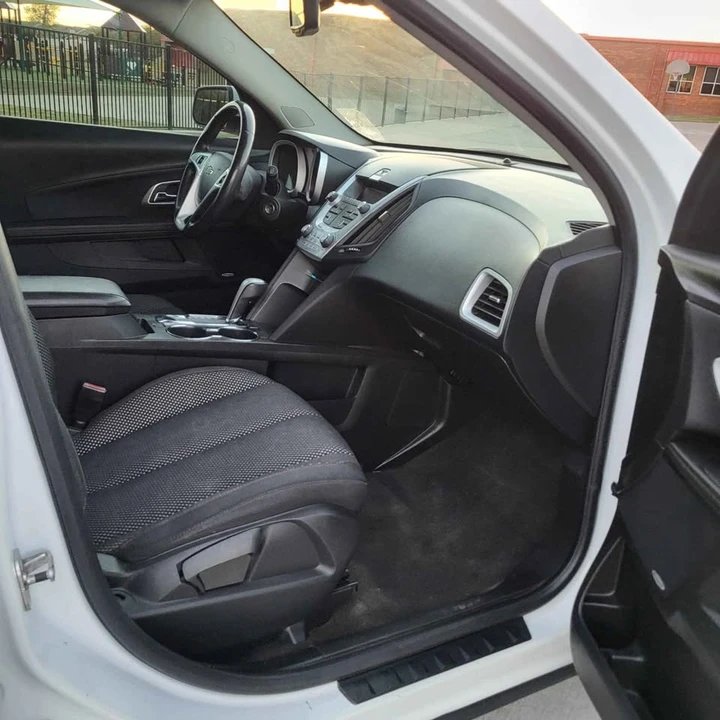2011 Chevrolet Equinox - Image 4 of 18