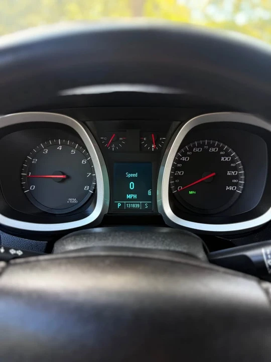 2011 Chevrolet Equinox - Image 18 of 19