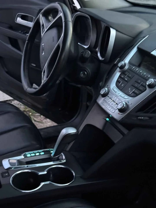 2011 Chevrolet Equinox - Image 6 of 10