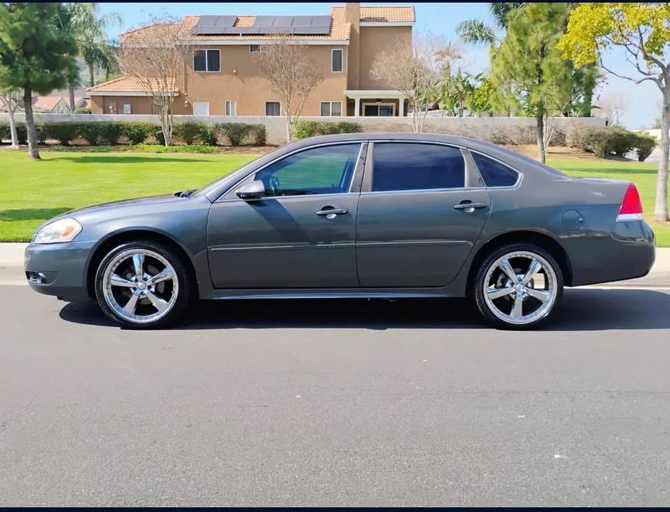 2011 Chevrolet Impala 9th Gen - Image 3 of 11
