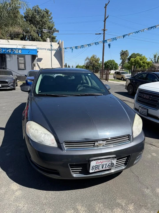 2011 Chevrolet Impala 9th Gen - Image 2 of 15