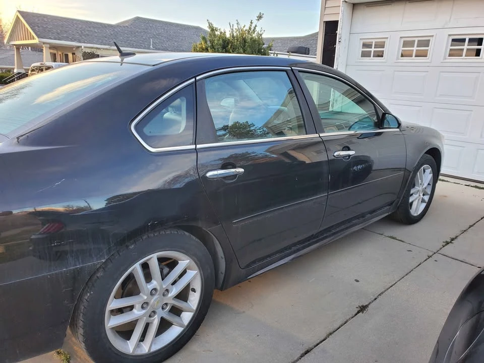 2011 Chevrolet Impala 9th Gen - Image 3 of 10