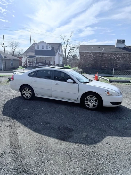 2011 Chevrolet Impala 9th Gen - Image 11 of 20