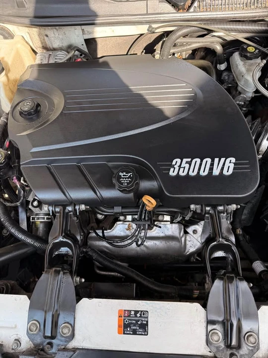 2011 Chevrolet Impala 9th Gen - Image 13 of 20