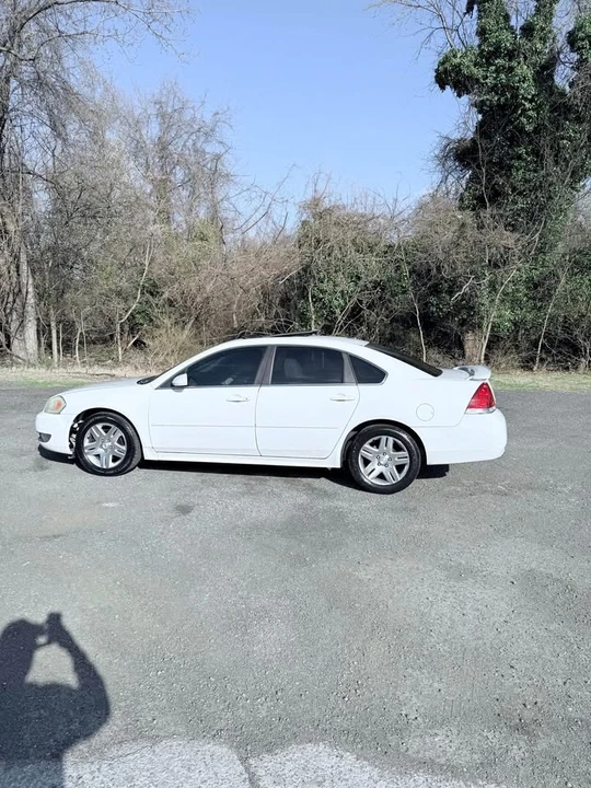 2011 Chevrolet Impala 9th Gen - Image 7 of 20