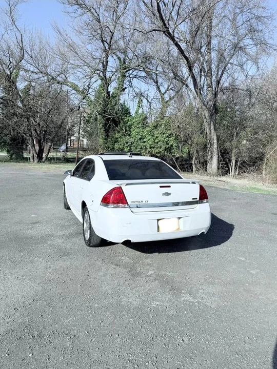 2011 Chevrolet Impala 9th Gen - Image 8 of 20