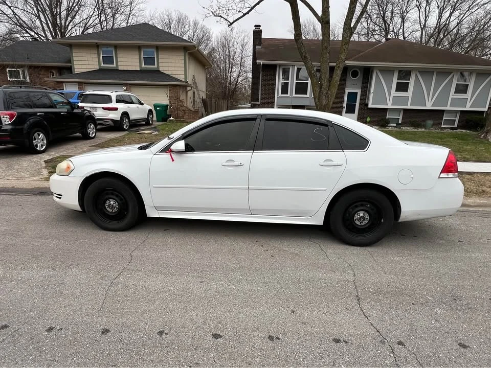 2011 Chevrolet Impala 9th Gen - Image 6 of 17