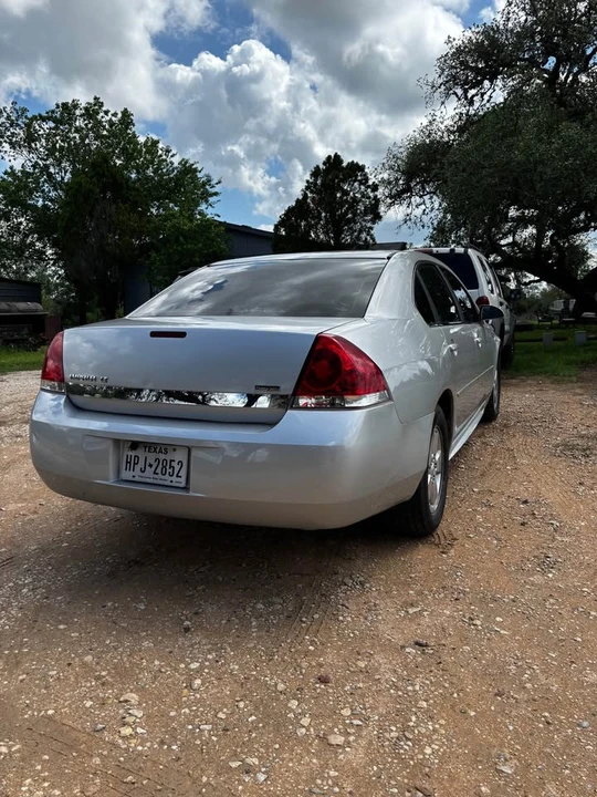 2011 Chevrolet Impala 9th Gen - Image 4 of 10