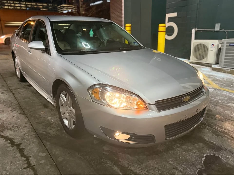 2011 Chevrolet Impala 9th Gen - Image 2 of 9