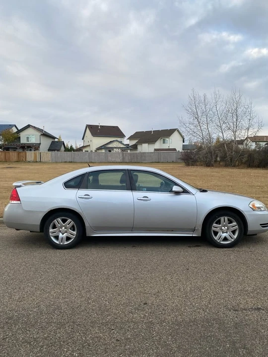 2011 Chevrolet Impala 9th Gen - Image 3 of 17