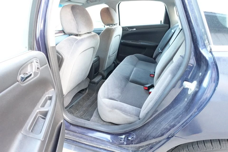 2011 Chevrolet Impala 9th Gen - Image 10 of 11