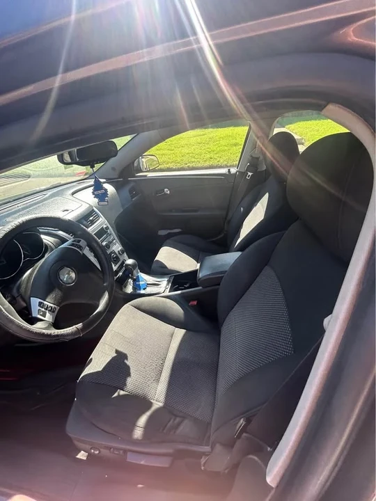 2011 Chevrolet Malibu - Image 3 of 10