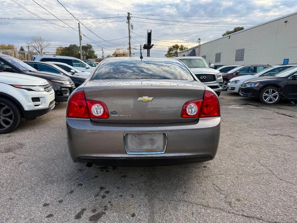 2011 Chevrolet Malibu - Image 11 of 20