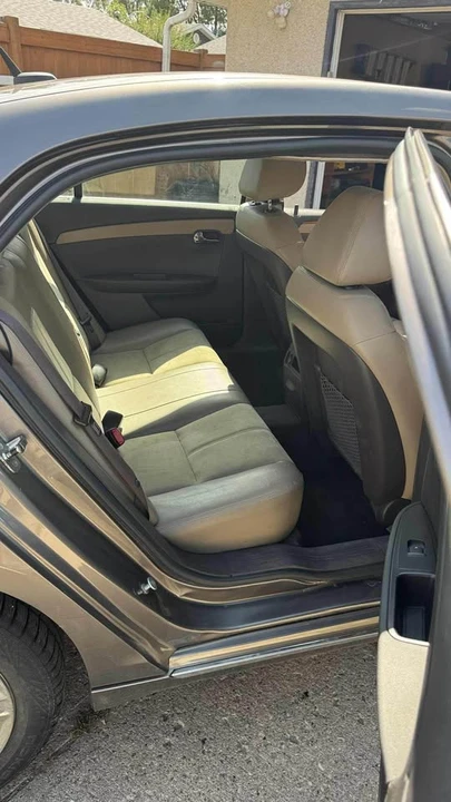 2011 Chevrolet Malibu - Image 7 of 9