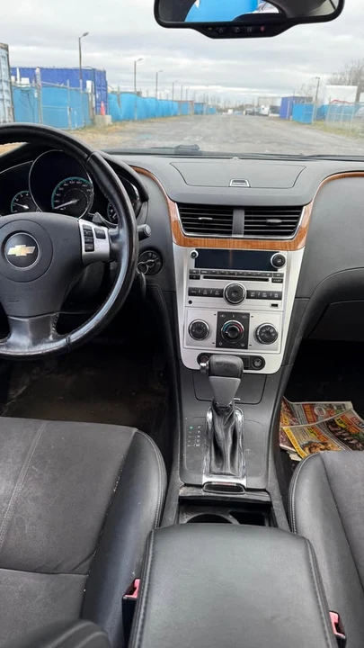 2011 Chevrolet Malibu - Image 6 of 11