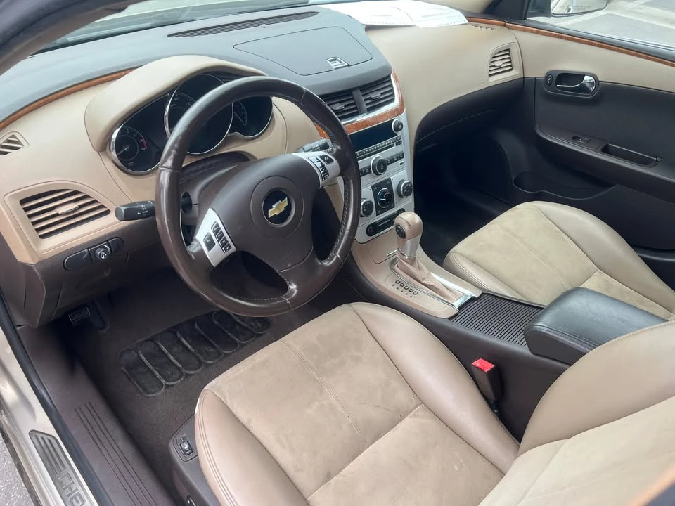 2011 Chevrolet Malibu - Image 2 of 5