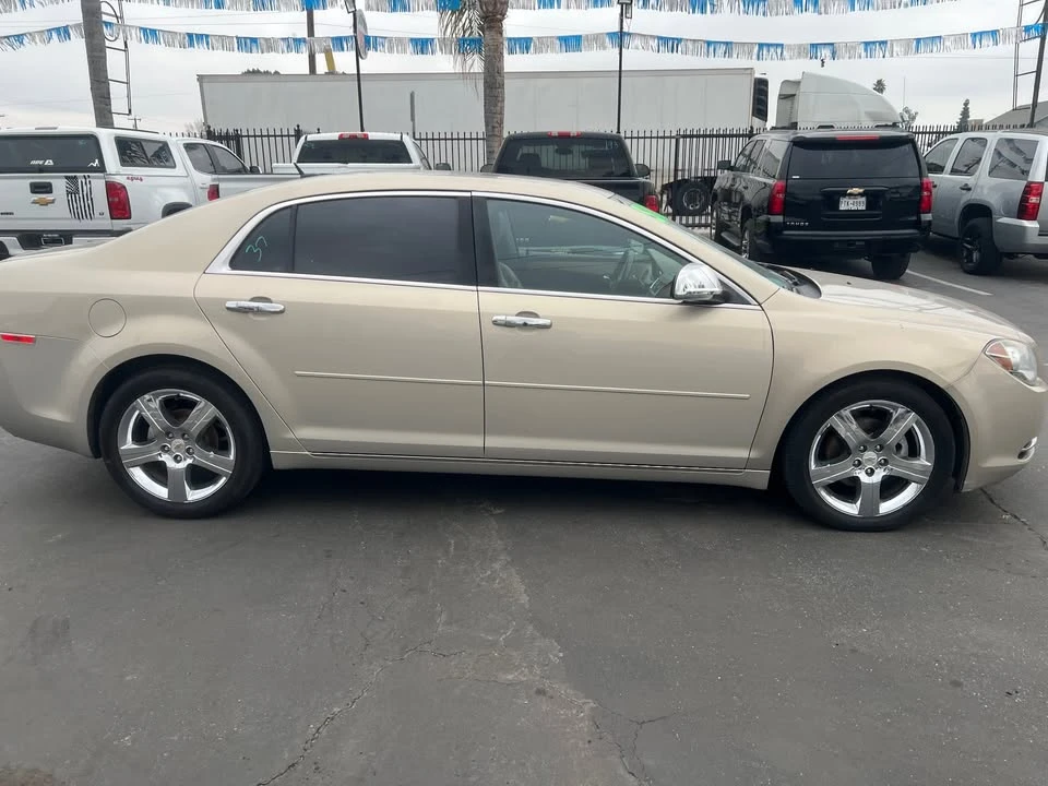 2011 Chevrolet Malibu - Image 3 of 5