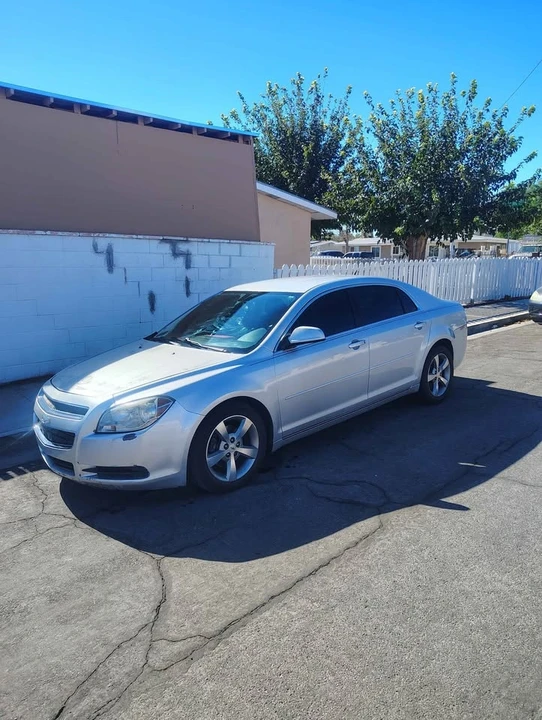 2011 Chevrolet Malibu - Image 4 of 5