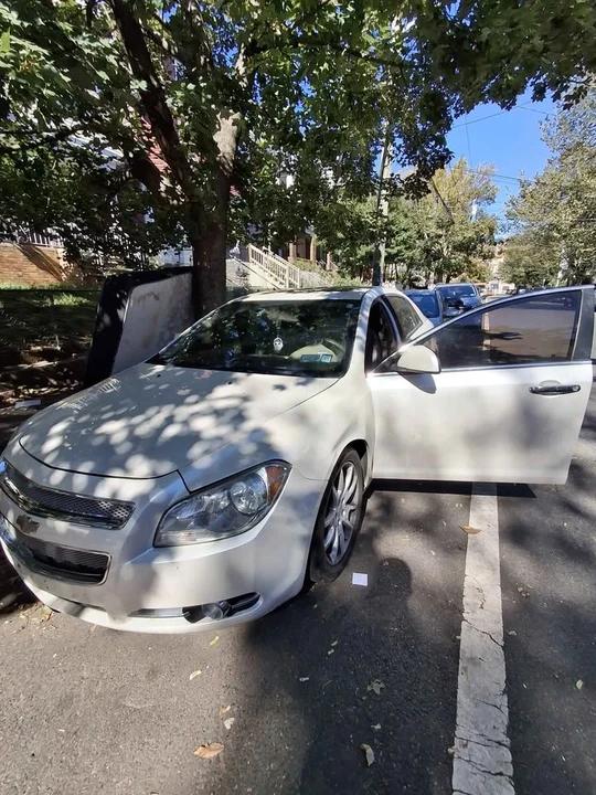 2011 Chevrolet Malibu - Image 3 of 8