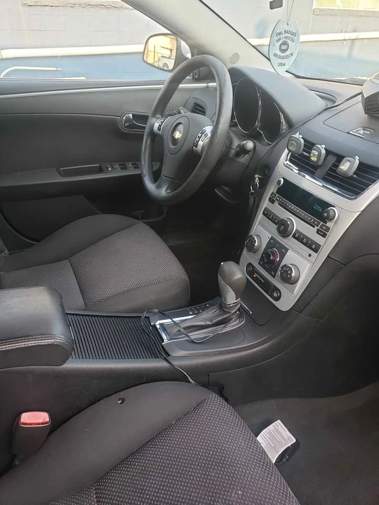 2011 Chevrolet Malibu - Image 7 of 13