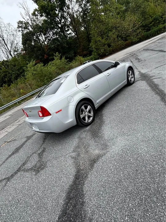 2011 Chevrolet Malibu - Image 4 of 6